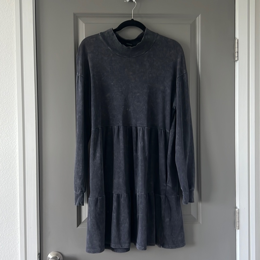 Wild fable long sleeve dress, super comfy sweatshirt material